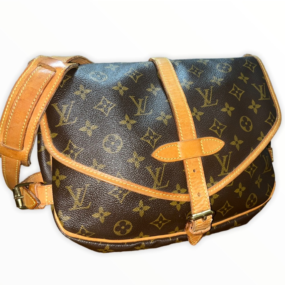 Louis Vuitton Saumur 30